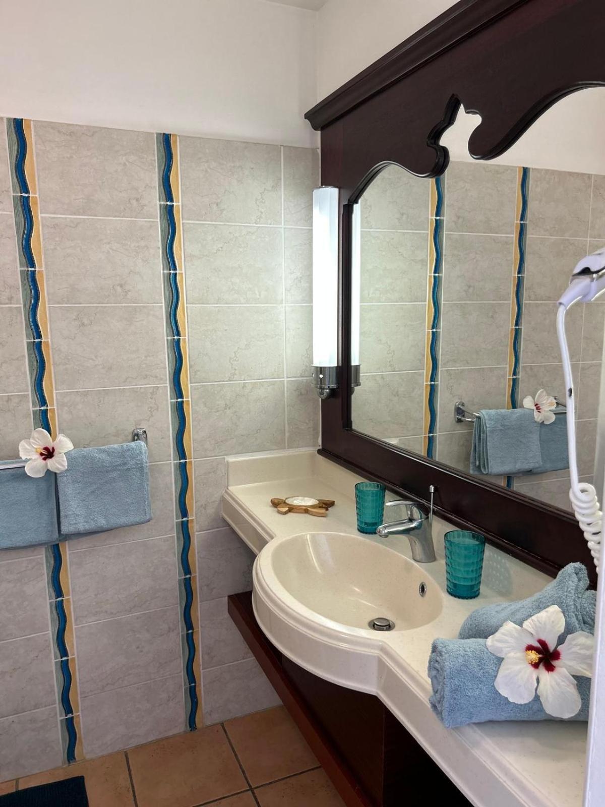 Ti Cocotier Appartement Vue Mer 2 A 6 Personnes Village Pierre Et Vacances Sainte-Luce Eksteriør billede
